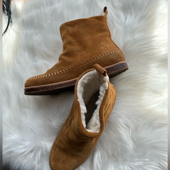 EUC Steve Madden Tommy Chestnut Suede Bootie - Picture 8 of 8